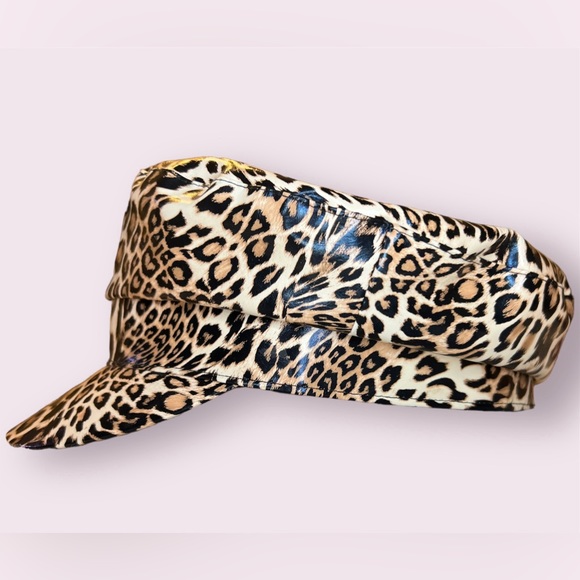 BCBGeneration Leopard Print Cabby Hat - Picture 3 of 8